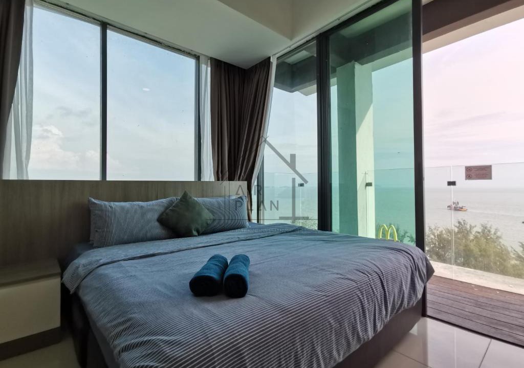 Kampung Bahasa Kapor Apartment | PD D'Wharf Duplex 3BR - Full Seaview (Up To 12 Pax)