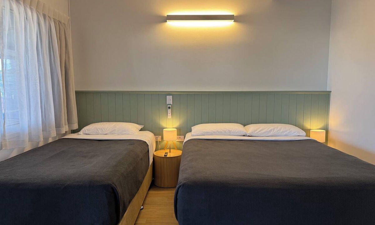 Bowen Hotel | Pearly Shell Motel