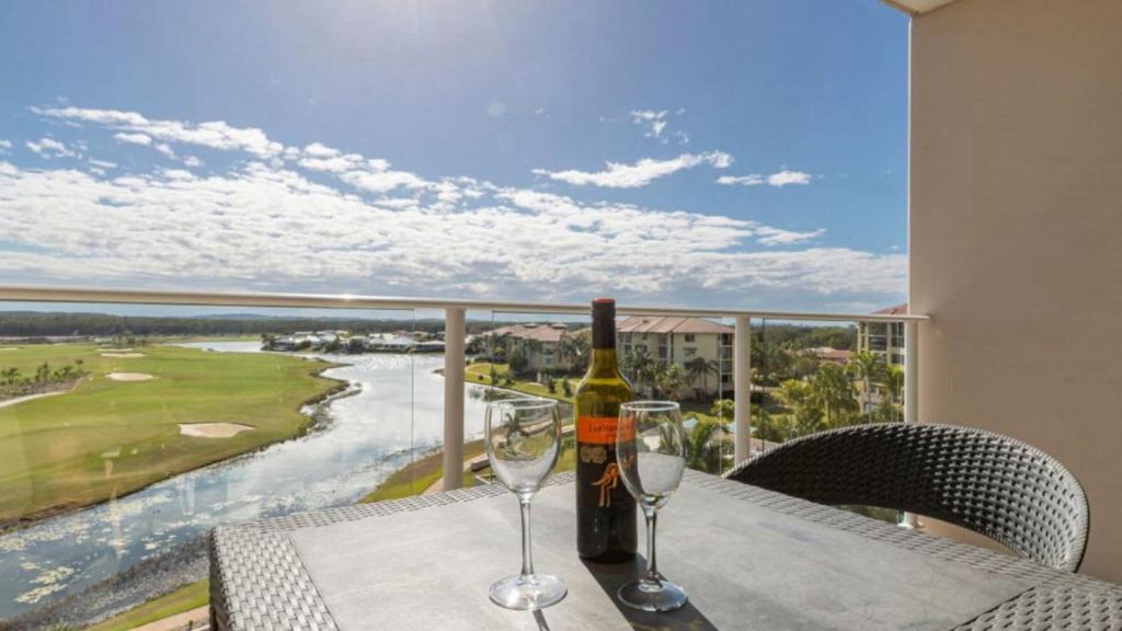 Pelican Waters Apartment | Pelican Waters with Scenic Views