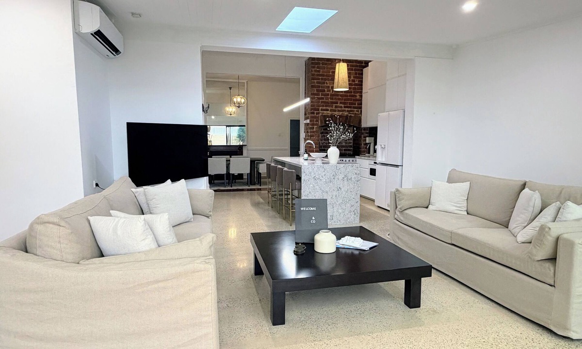 North Adelaide House | Perfect North Adelaide Location. Walk everywhere!