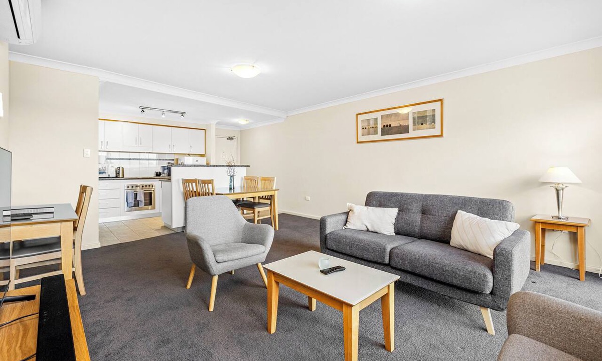 Perth Central Business District Apartment | Perth Family Getaway| Pool & Parking