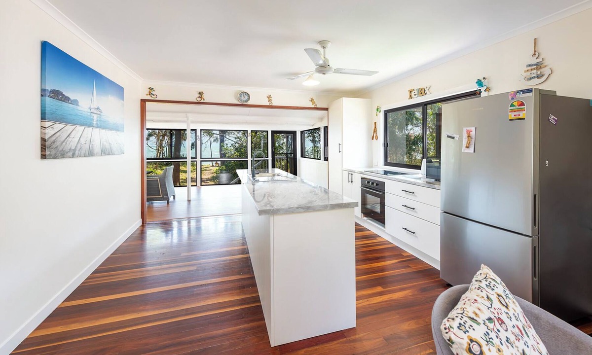 Toogoom House | Pet friendly beachfront home in Hervey Bay. Sleeps 8. Pets are allowed inside