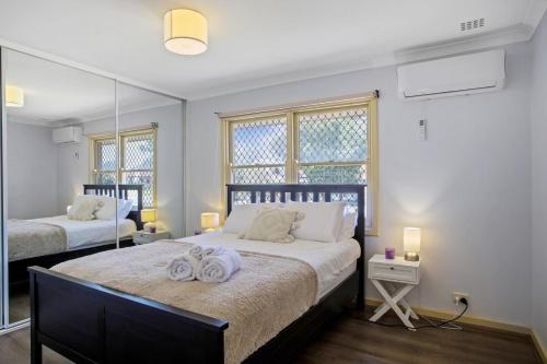 Coolbellup House | Pet friendly central newly renovated cosy home