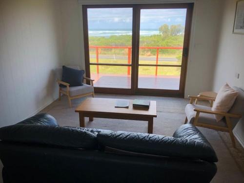 Peterborough House | Peterborough Beach House