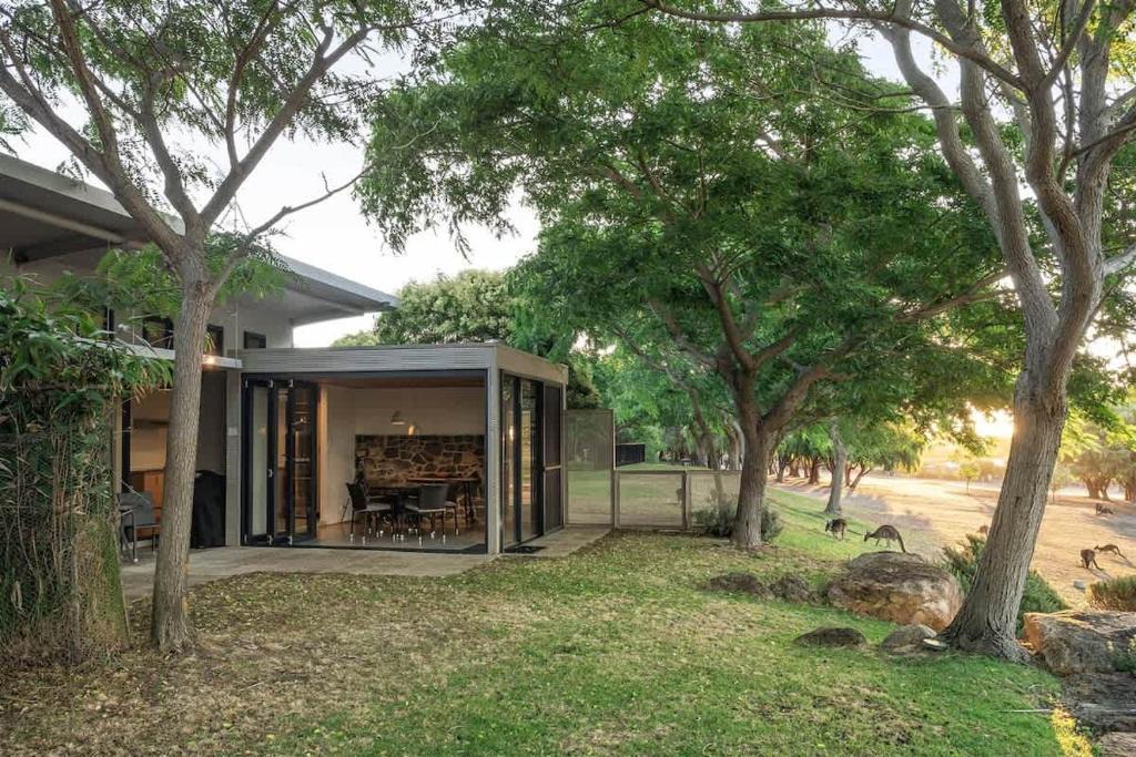 Yallingup House | Petra Olive 4