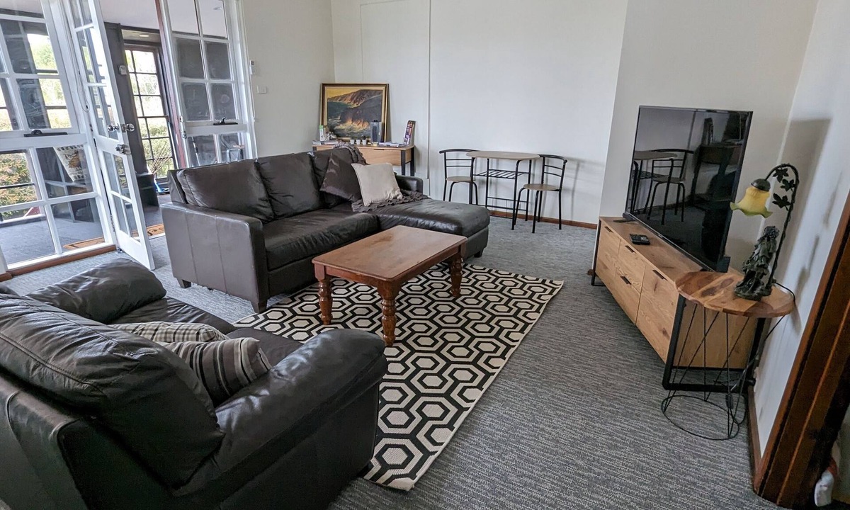 Smiths Beach Apartment | PHILLIP ISLAND Smiths Beach Stunning 2br Apartment Walk 1min Beach 5min GP Track