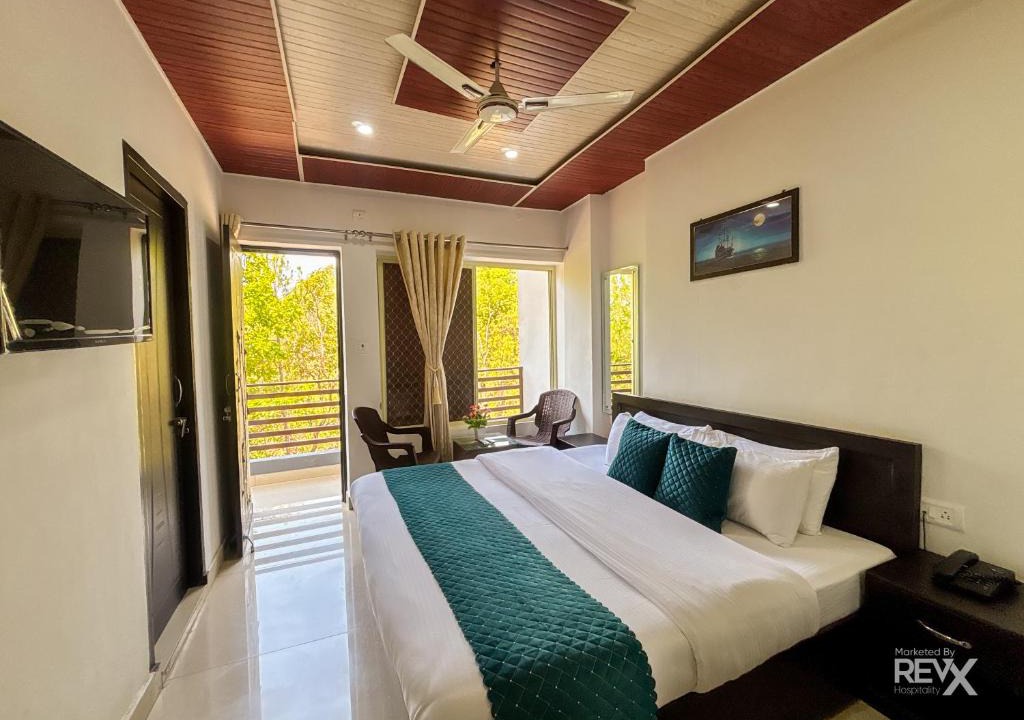 Lansdowne Hotel | Pine Valley Gold Resort