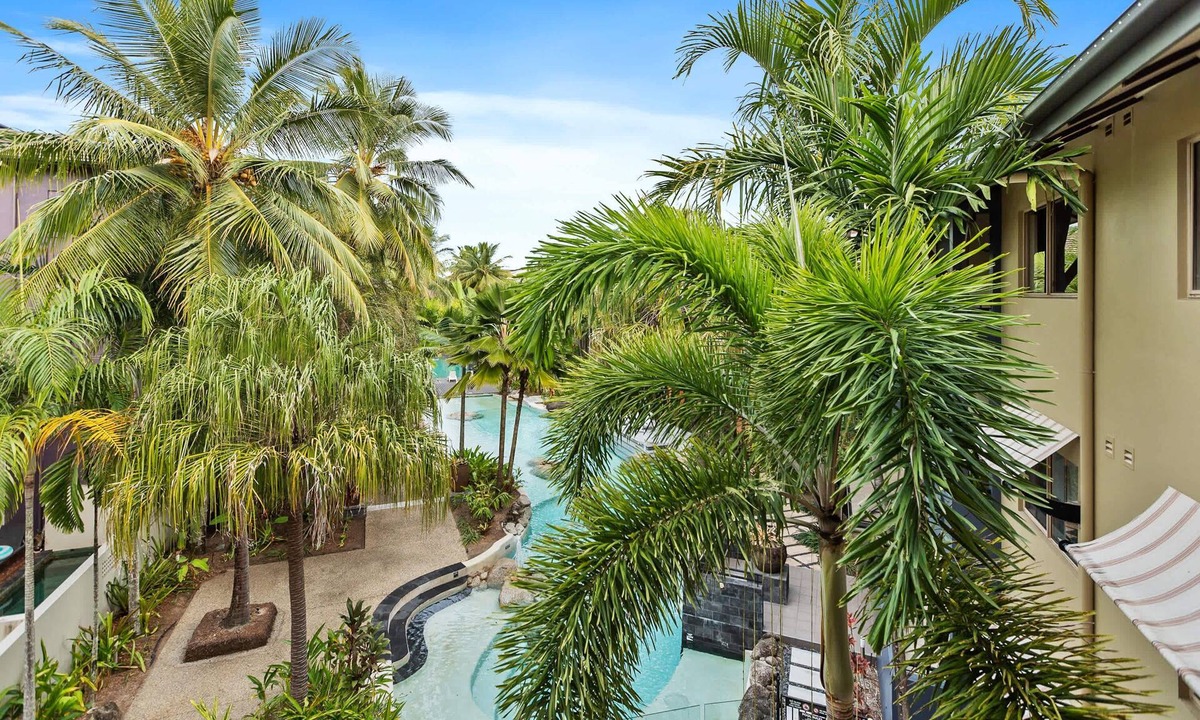 Westcourt Apartment | Pineapple Palms - Resort 9 Pools Gym