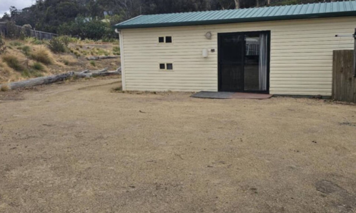 Mount Rumney House | Platypus Cabin - Mt Rumney Escapes