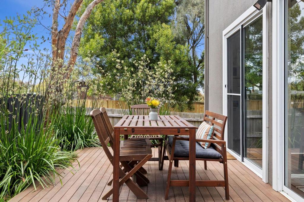 Surf Coast Apartment | Point Roadknight Paradise Villa 6 - BYO Linen