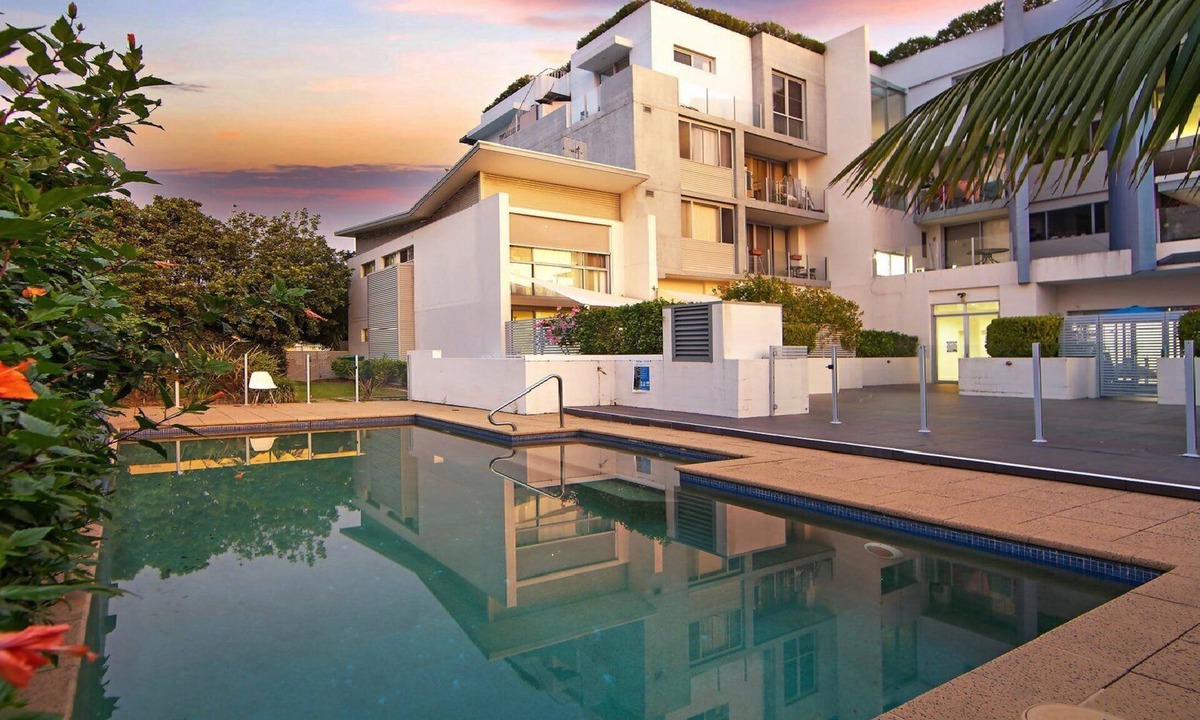 Ettalong Beach House | Poolside Luxury Ettalong Beach