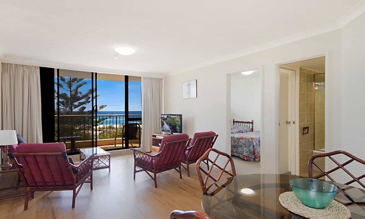 Bilinga Apartment | Porta Pacifique 10 - Beachfront Bilinga With Stunning Views!