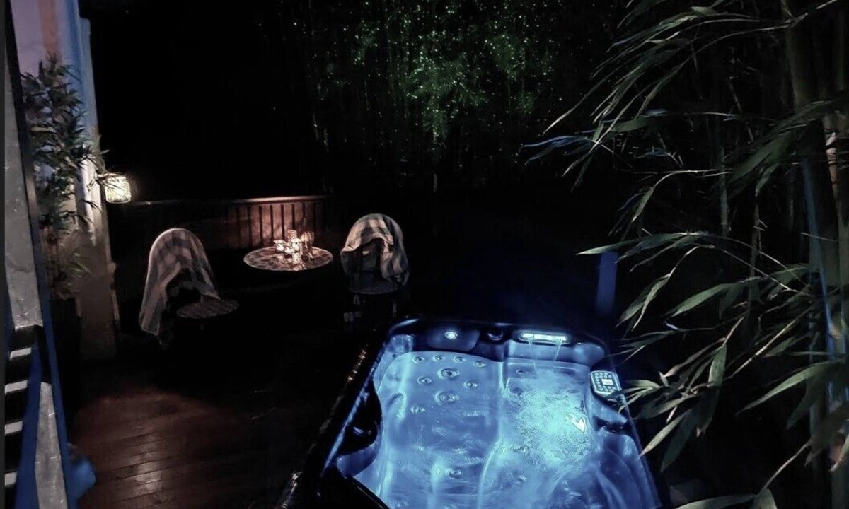 North Maleny Cottage | Possums Retreat - Private Spacious Cottage with Hydrotherapy Spa