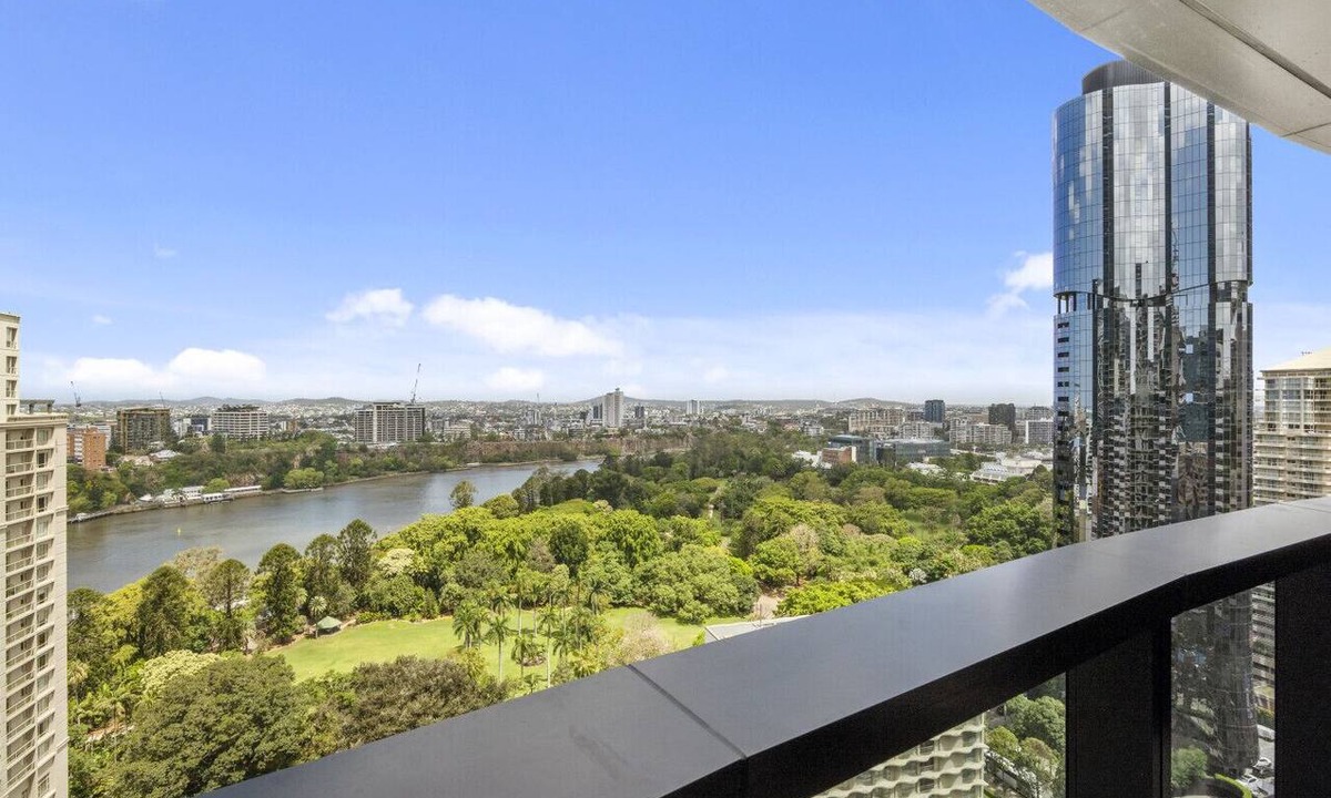 Brisbane Central Business District Apartment | Premium 2-Bed 2-BathSkytower Uptown Apartment | Central Park-Style Views