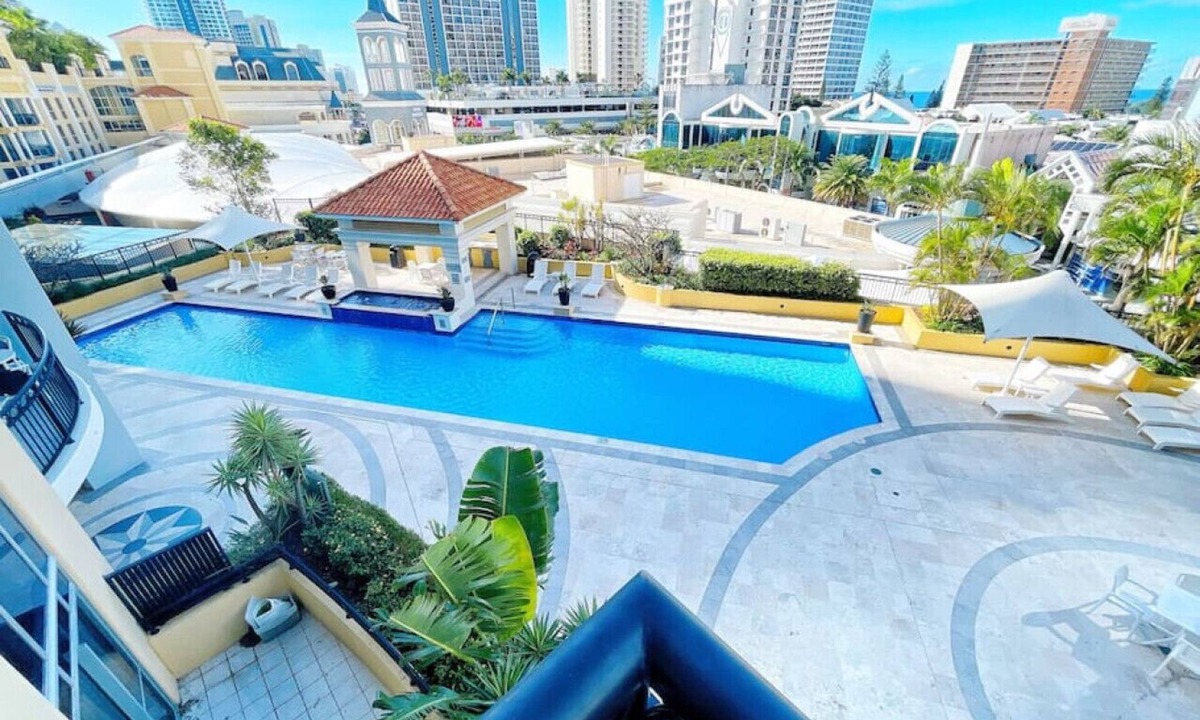 Surfers Paradise Apartment | Prime Location 2BD Serviced Apt @Surfers Paradise