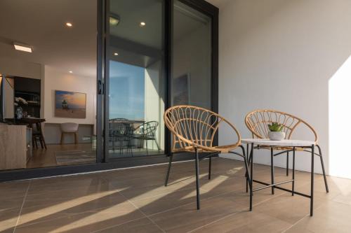 South Brisbane Apartment | Prime Location Compact 1BD Apartment at Southbank