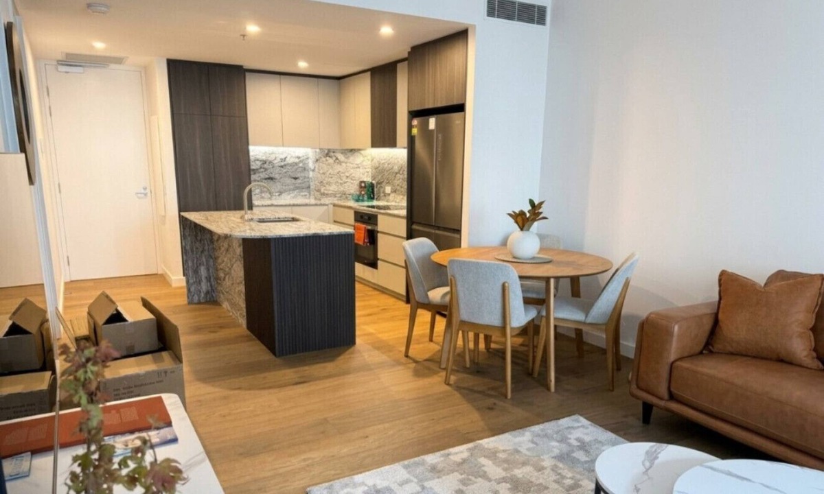 Reid Apartment | Prime Position 2BR Apt