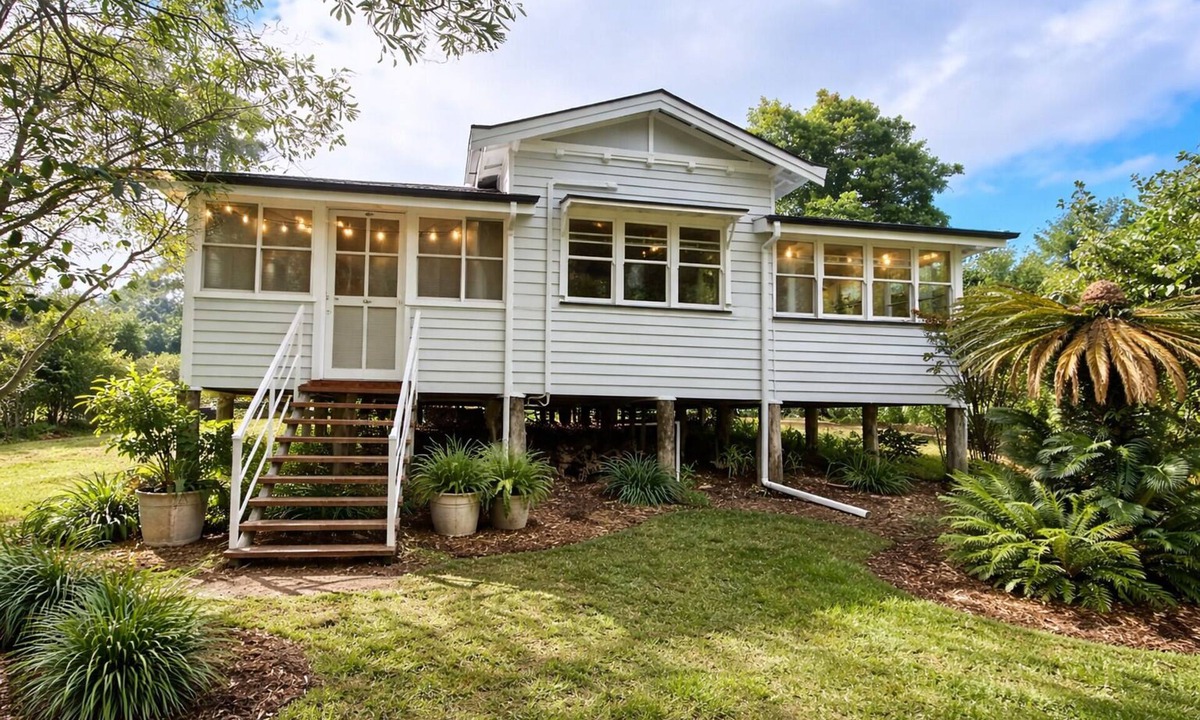 Palmtree House | Primrose Farm Ravensbourne | Cosy Country Cottage