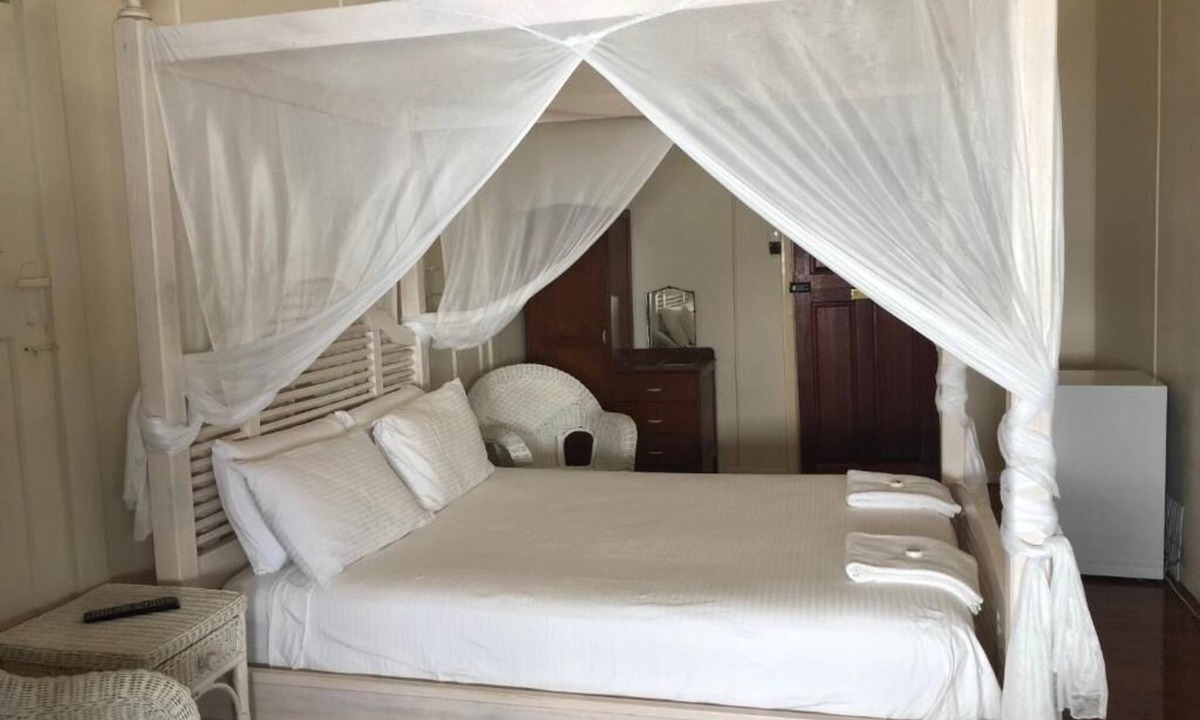 Proserpine Hotel | Prince of Wales Hotel