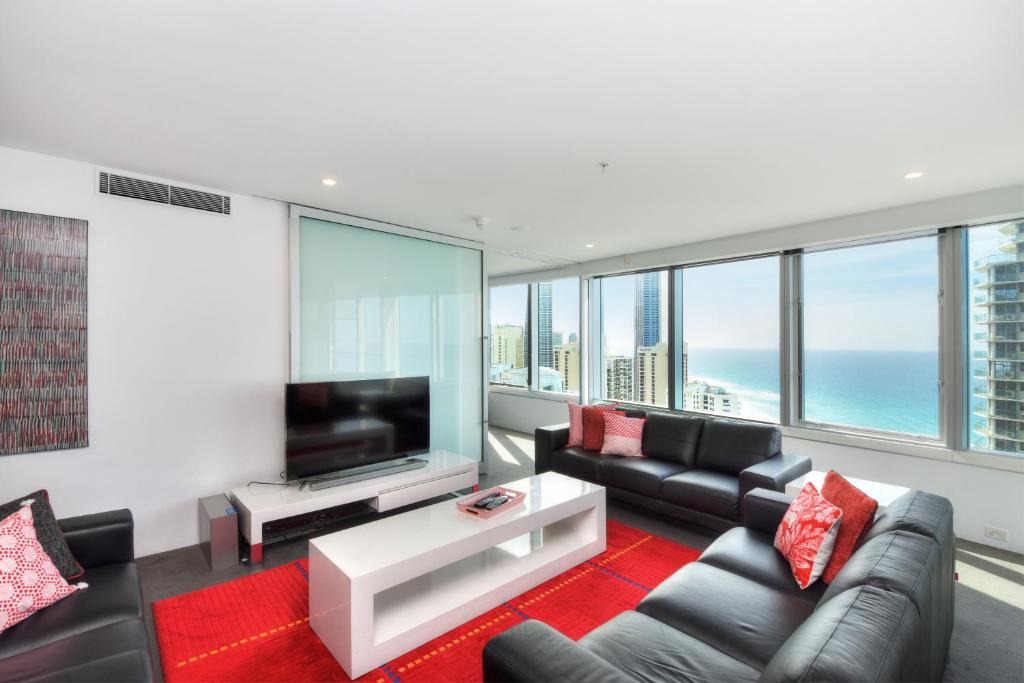 Surfers Paradise Apartment | Private Apartment with Ocean Views at Q1 Resort