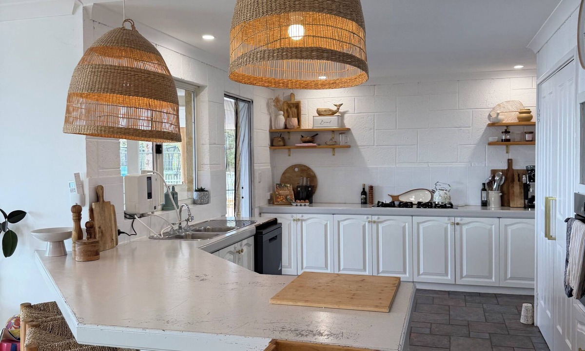 Herron House | Private Estuary Retreat | Pool & Sunrise Views - 1.5hrs from Perth