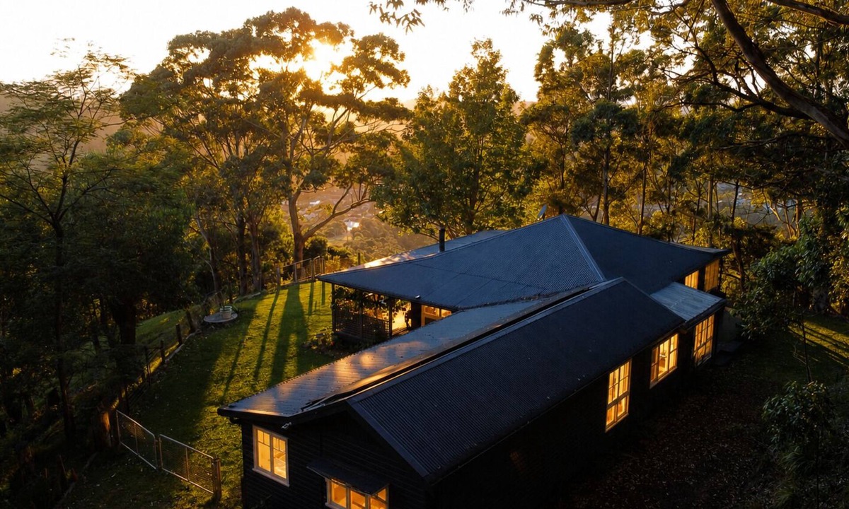 Mount Kembla House | Private Ocean View Sanctuary w/Wild Deer! - Wollongong