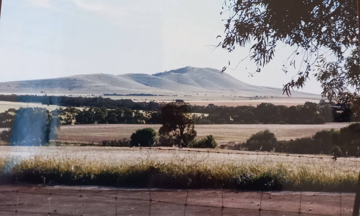 Booleroo Centre House | PRIVATE, REMOTE, SECLUDED COUNTRY HOMESTEAD PETS WELCOME! - BOOLEROO CENTRE