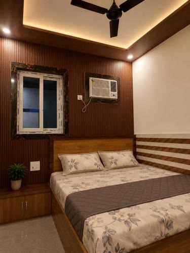 Govardhan Hotel | Priya Dham