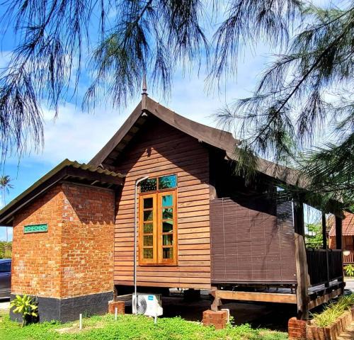 Pantai Penarik Resort | PULANG RESORT