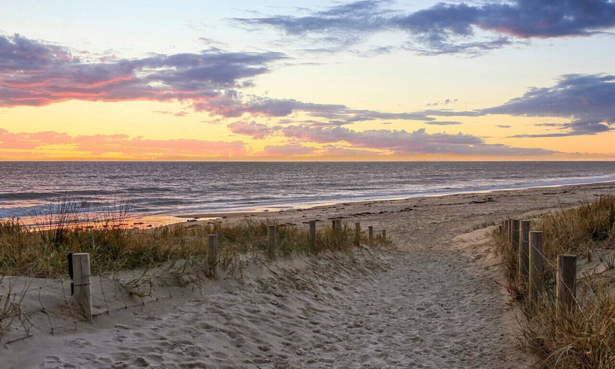 West Beach Apartment | Pure sunset bliss in West Beach, experience with friends or family