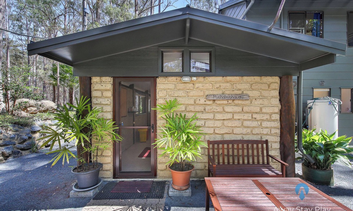 Halfway Creek House | Pushabushaway - Peaceful 3 Brm Bush Retreat, 10 min from beach