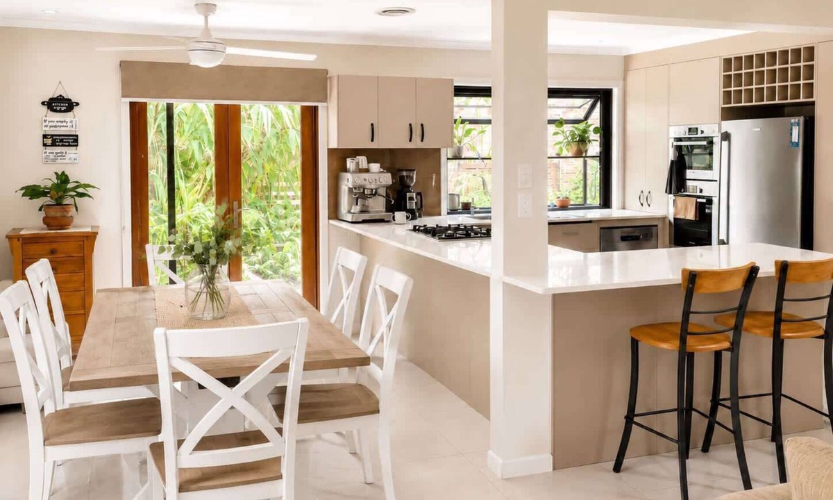 Alexandra Hills Apartment | Quiet 2BR Stay with Kitchen, Study & Parking