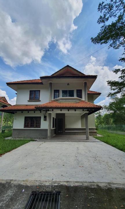 Kerteh House | Quiet and spacious Bungalow Homestay @ Kerteh