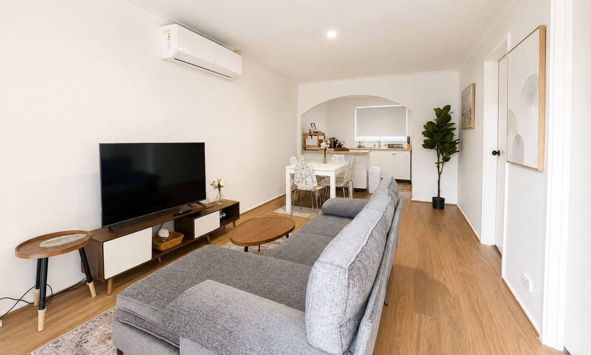 Whittington House | Quiet Geelong Getaway | Family Friendly