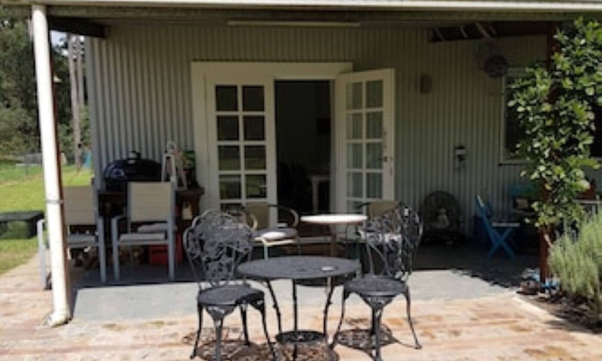 Cooroy House | Quiet Getaway in the Country
