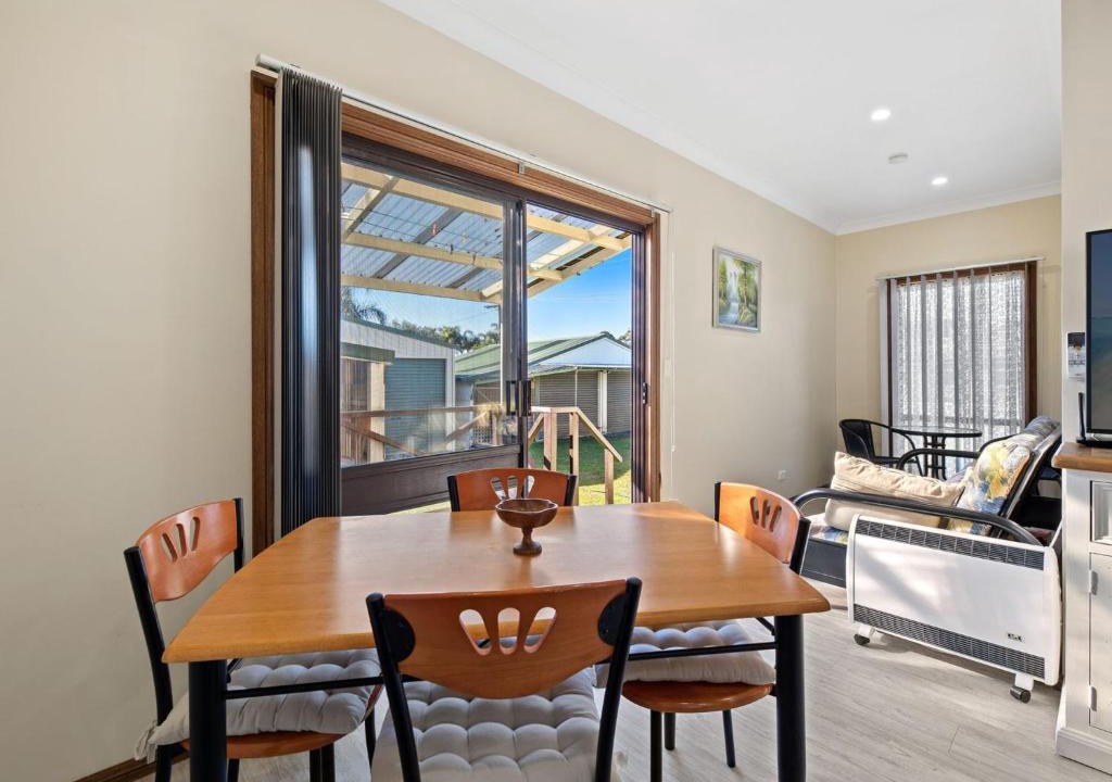 Narooma Apartment | Quota Cabin