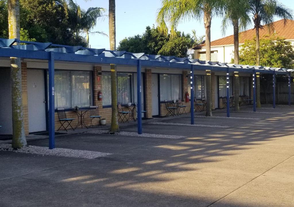 Hamilton Hotel | Raceways Motel