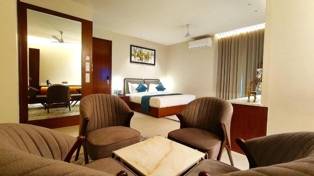 Sirsa Hotel | Radiance Hotel