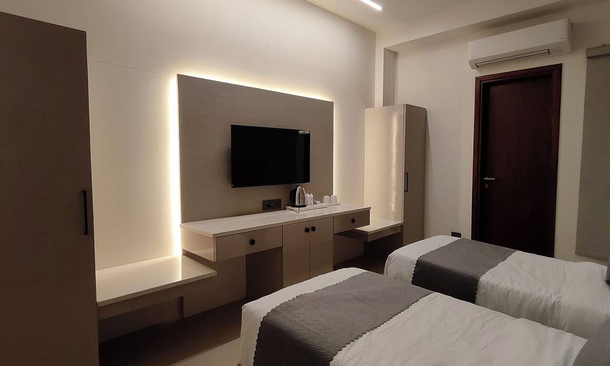 Sirsa Hotel | Radiance Hotel