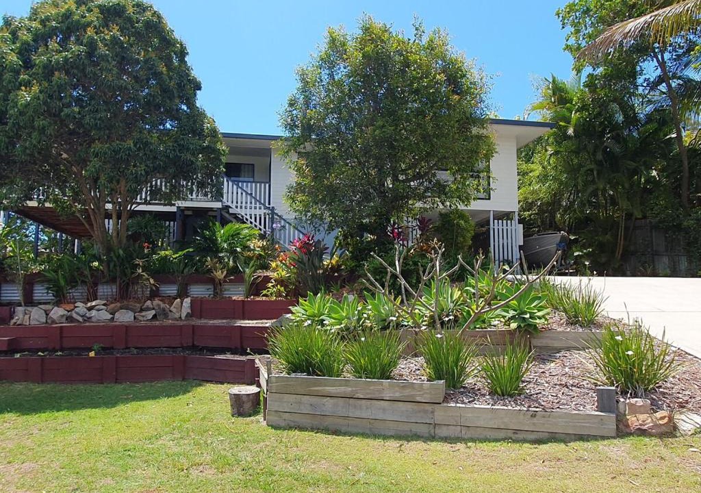 Rainbow Beach Apartment | Rainbow Heights 2 Bed Apartment