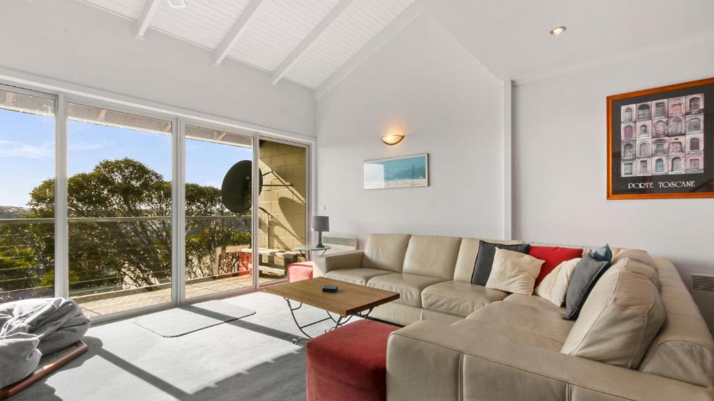 Hotham Heights Apartment | Razorback 6
