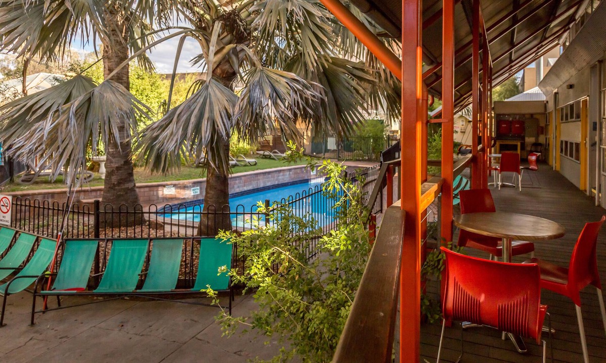 Alice Springs Hostel | Red Rock Hostel