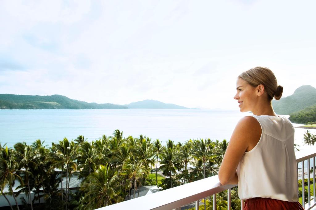 Hamilton Island Hotel | Reef View Hotel