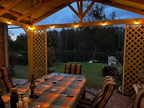Lake Conjola House | Reflections
