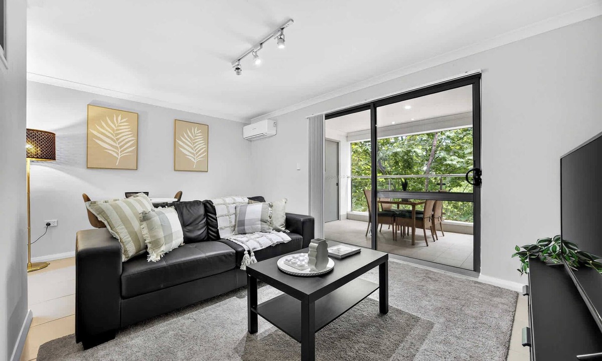 Rockingham Apartment | Relaxing Rockingham 1BR Balcony & Parking