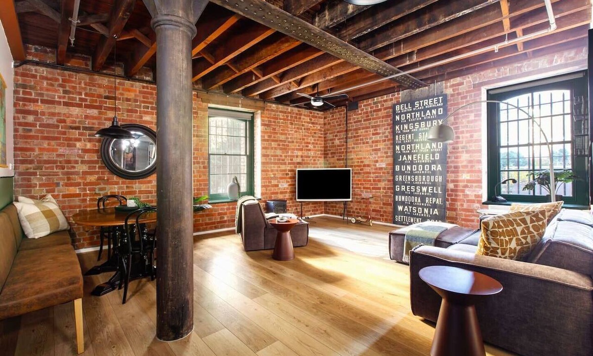 Southbank Apartment | Retro meets Industrial at Heritage Bond Store