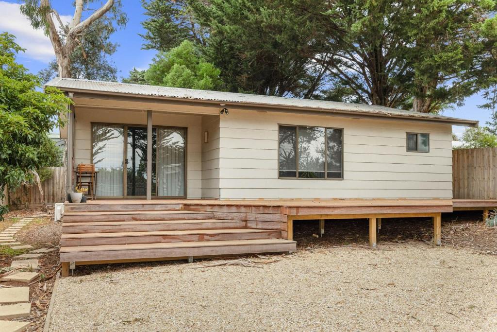 Rhyll House | Rhyll Rendezvous