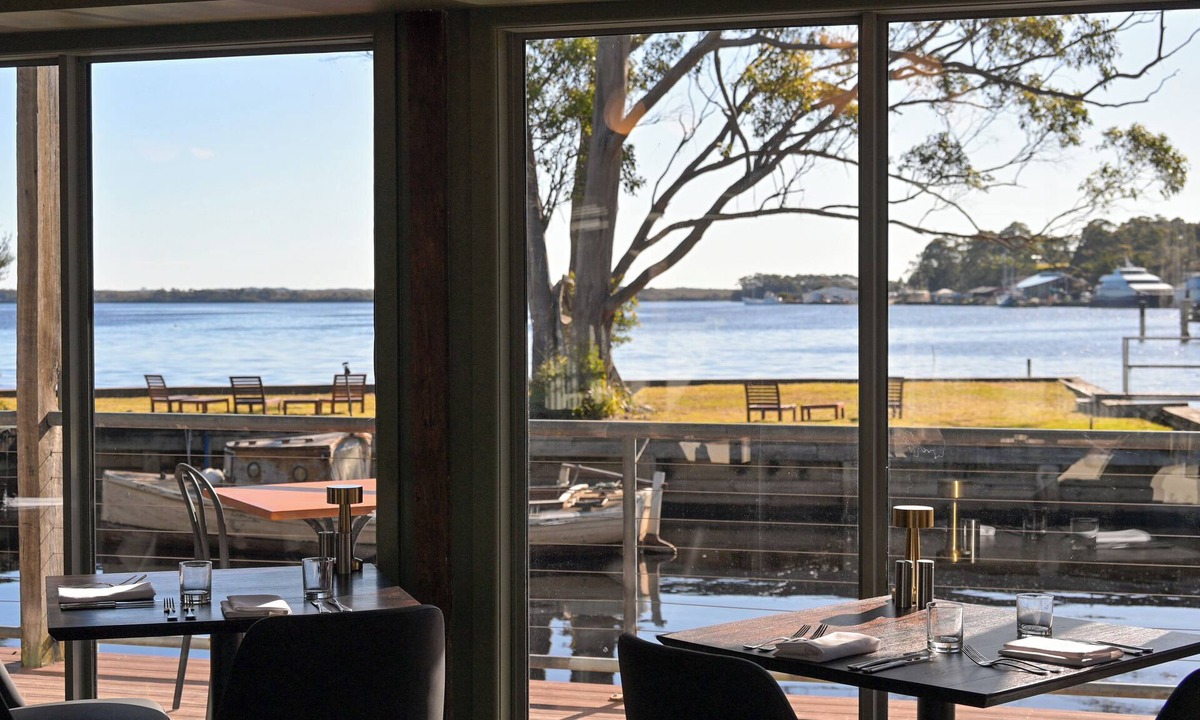 Strahan Hotel | Risby Cove