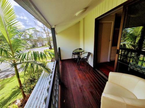 Tewantin Apartment | River front views