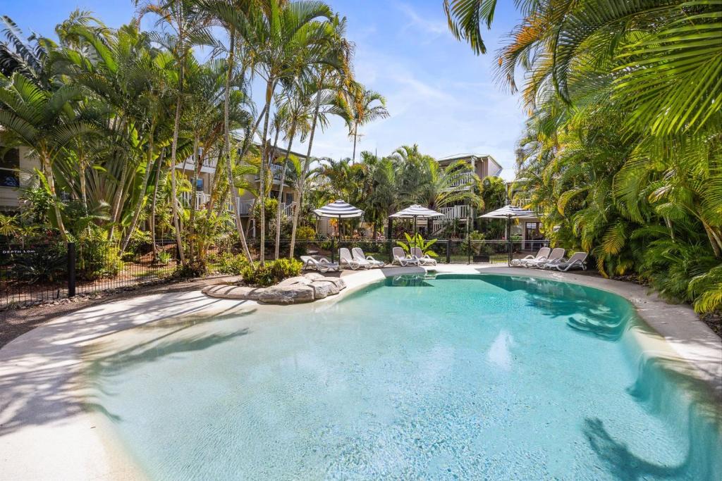 Noosaville Hotel | Riverside Rest on Noosa River